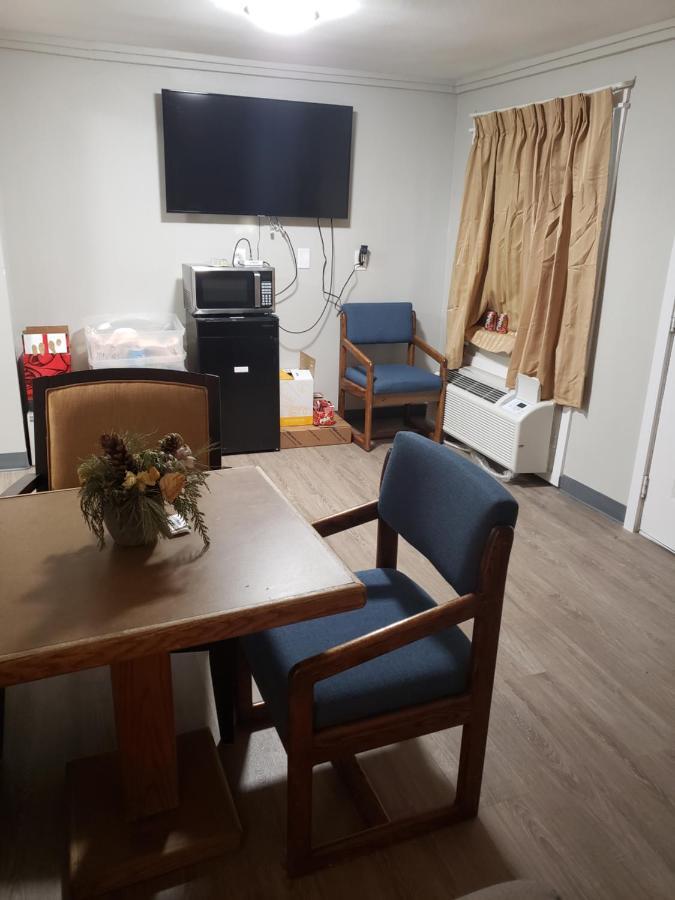 Parkrose Inn And Suites Portland Extérieur photo