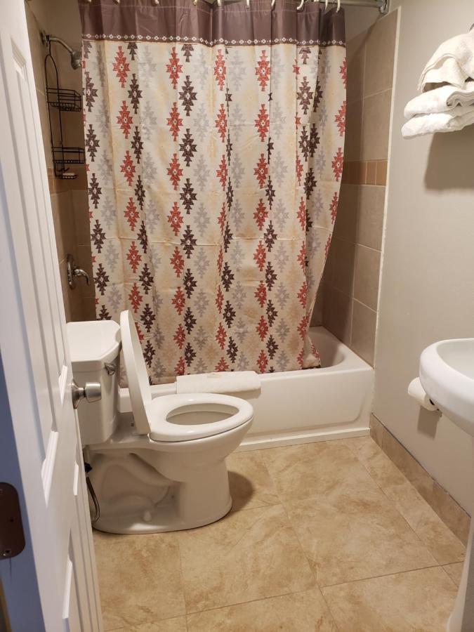 Parkrose Inn And Suites Portland Extérieur photo
